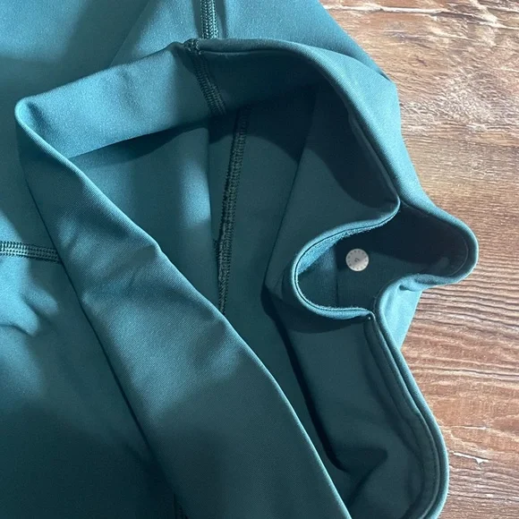 Lululemon mesh leggings - Picture 2 of 8